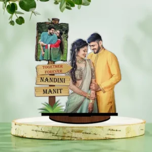 Customized photo frame