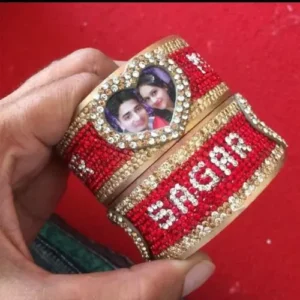 Customized bangle with photo