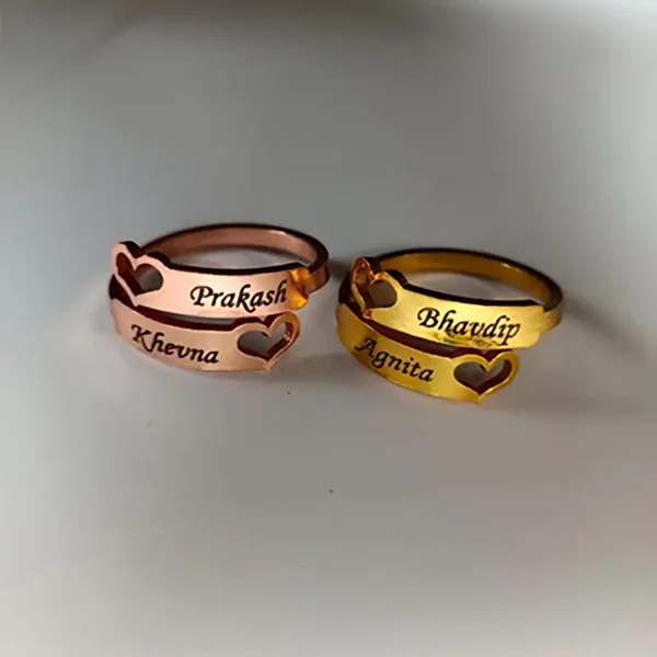 Name ring with couple