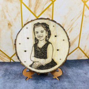 Round wooden plank