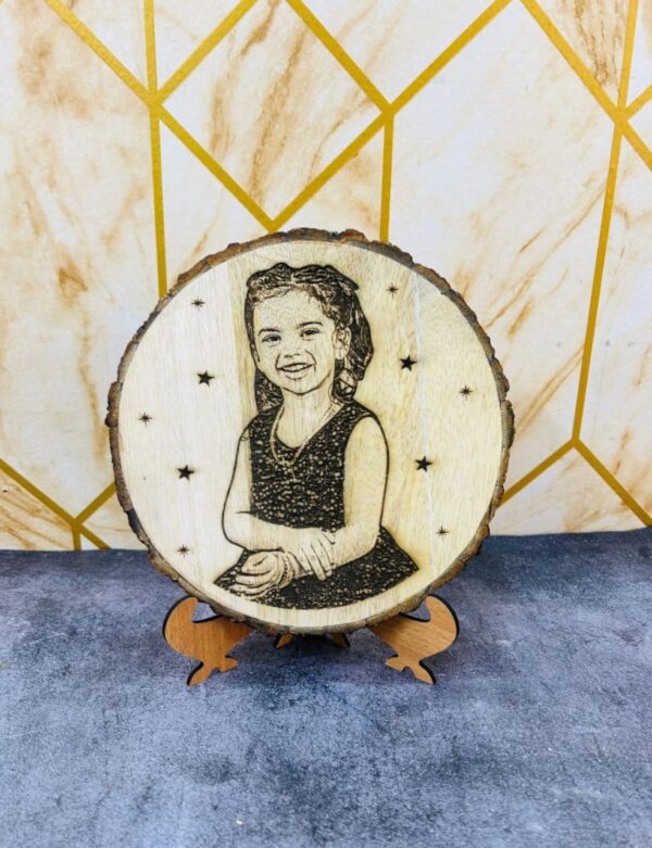 Round wooden plank