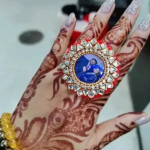 Ring with photo